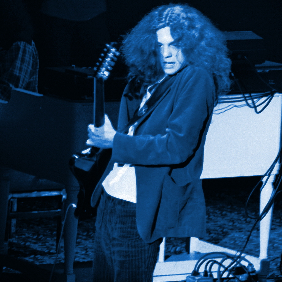 LYNYRD SKYNYRD Allen Collins of Lynyrd Skynyrd performing at Winterland on 3-6-76. Photo by Ben Upham, who has taken many fantastic Lynyrd Skynyrd photos.